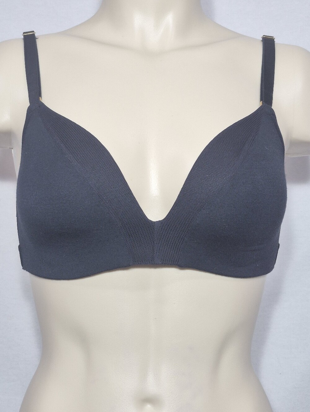 34C Lively All-Day‎ Deep V No-Wire Wire Free Bralette Bra Black
